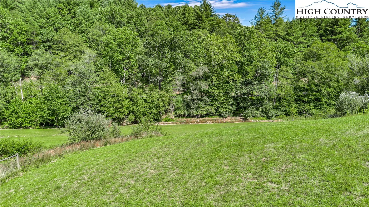 Image number 9 for the current listing