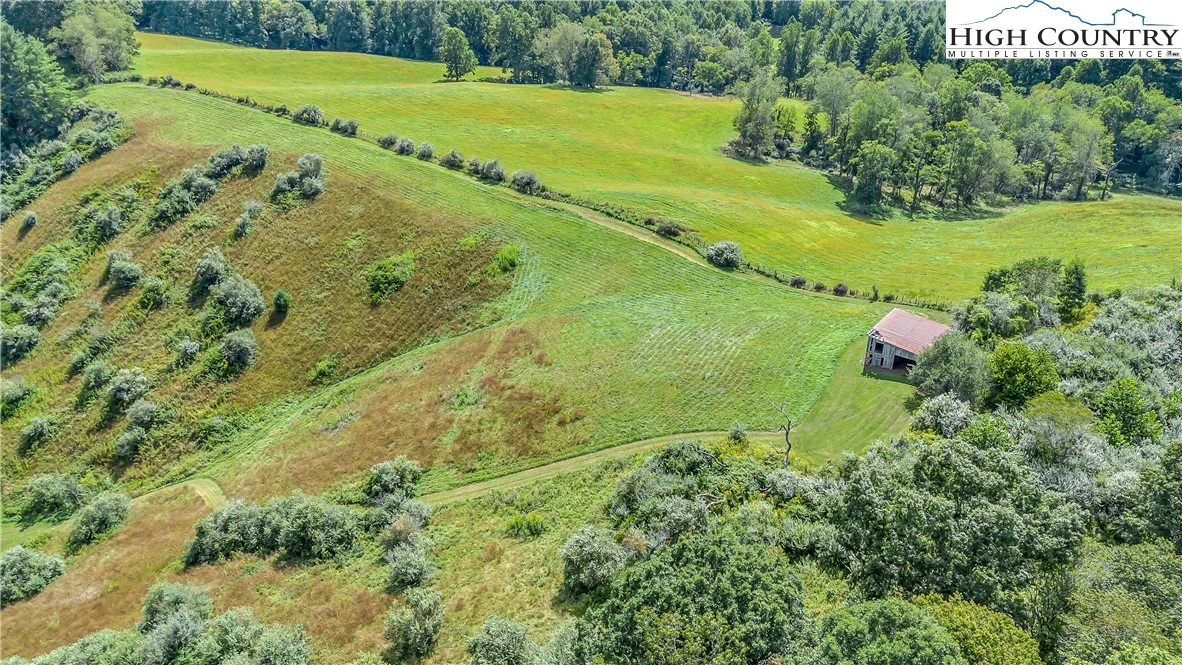 Image number 18 for the current listing