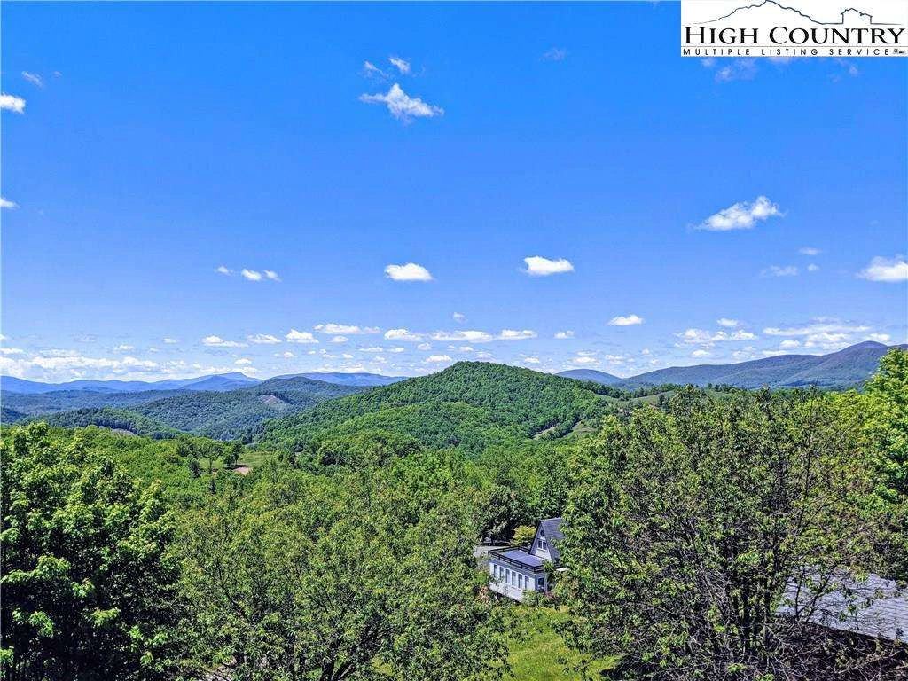 Image number 18 for the current listing
