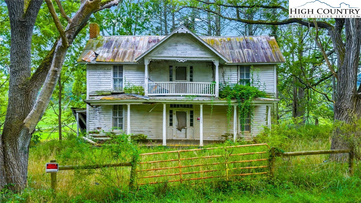 Image number 12 for the current listing