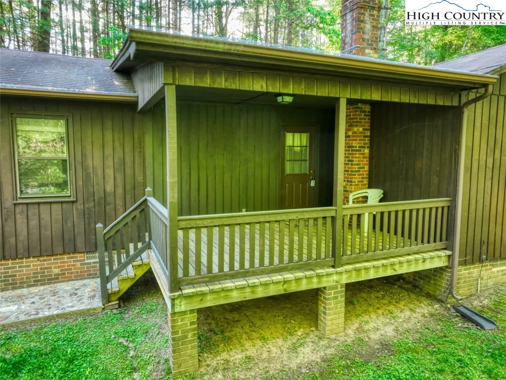 Image number 9 for the current listing