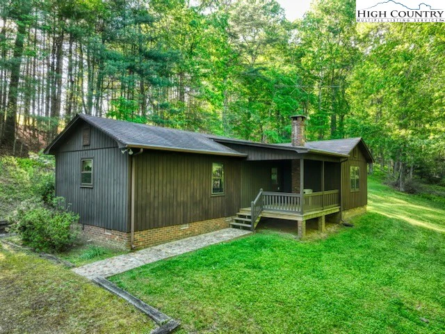 Image number 15 for the current listing