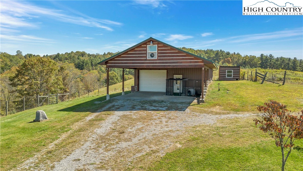 Image number 9 for the current listing