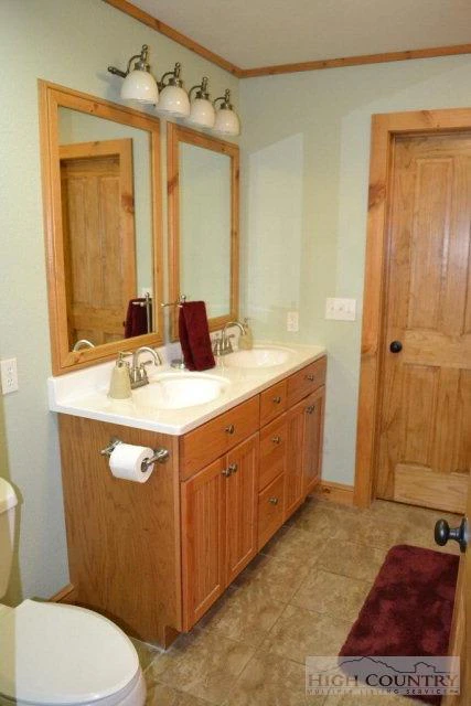 Image number 6 for the current listing