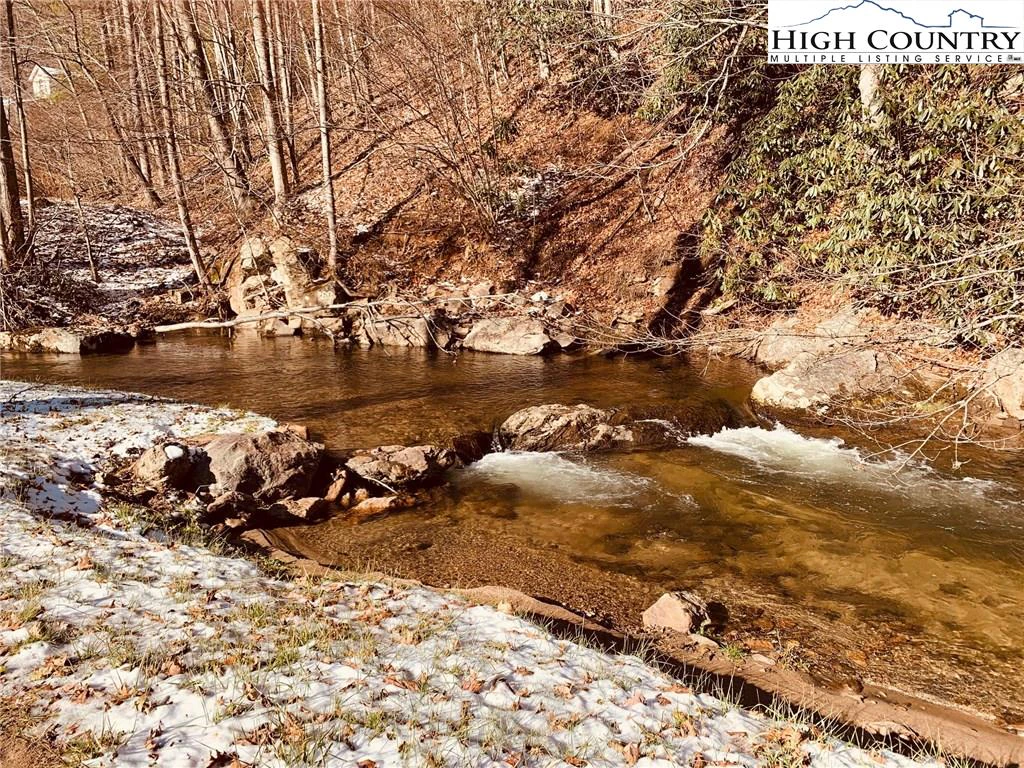 Image number 11 for the current listing