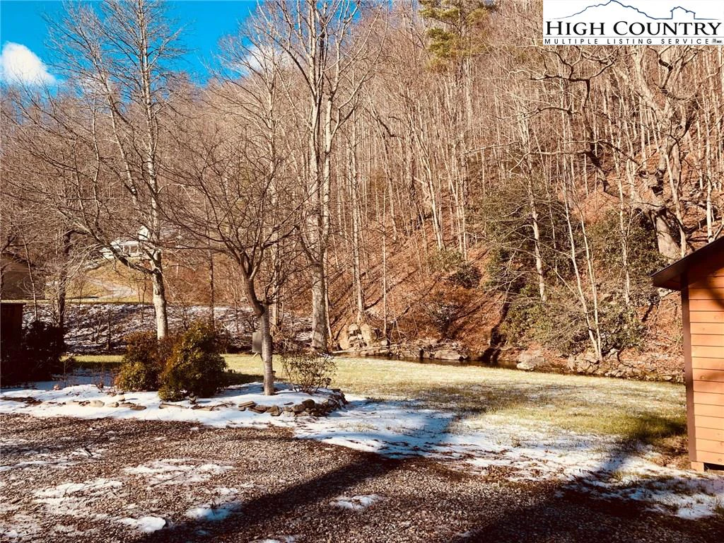 Image number 21 for the current listing