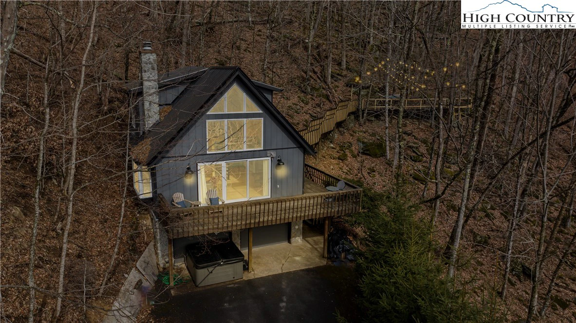 Image number 13 for the current listing
