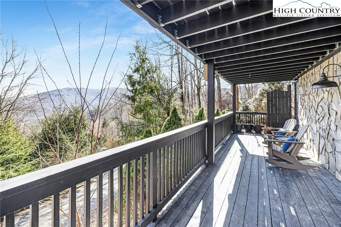 Image number 12 for the current listing