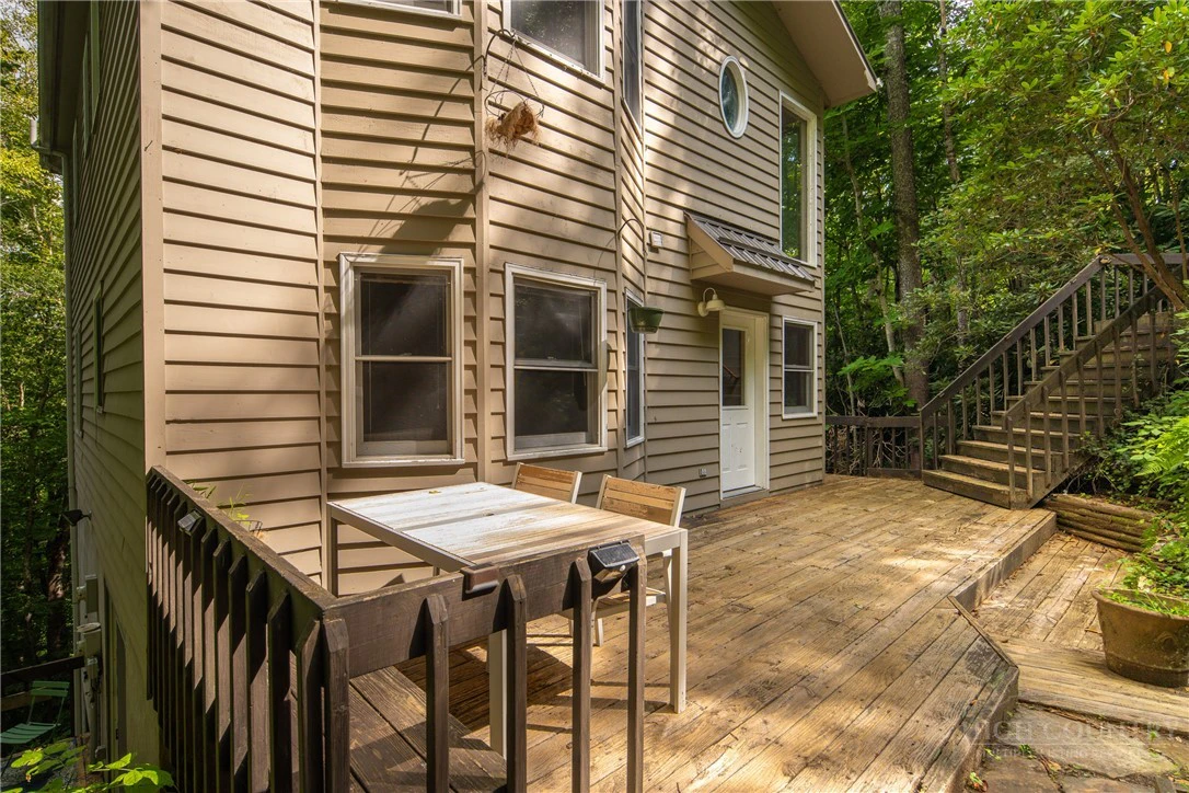 Image number 7 for the current listing