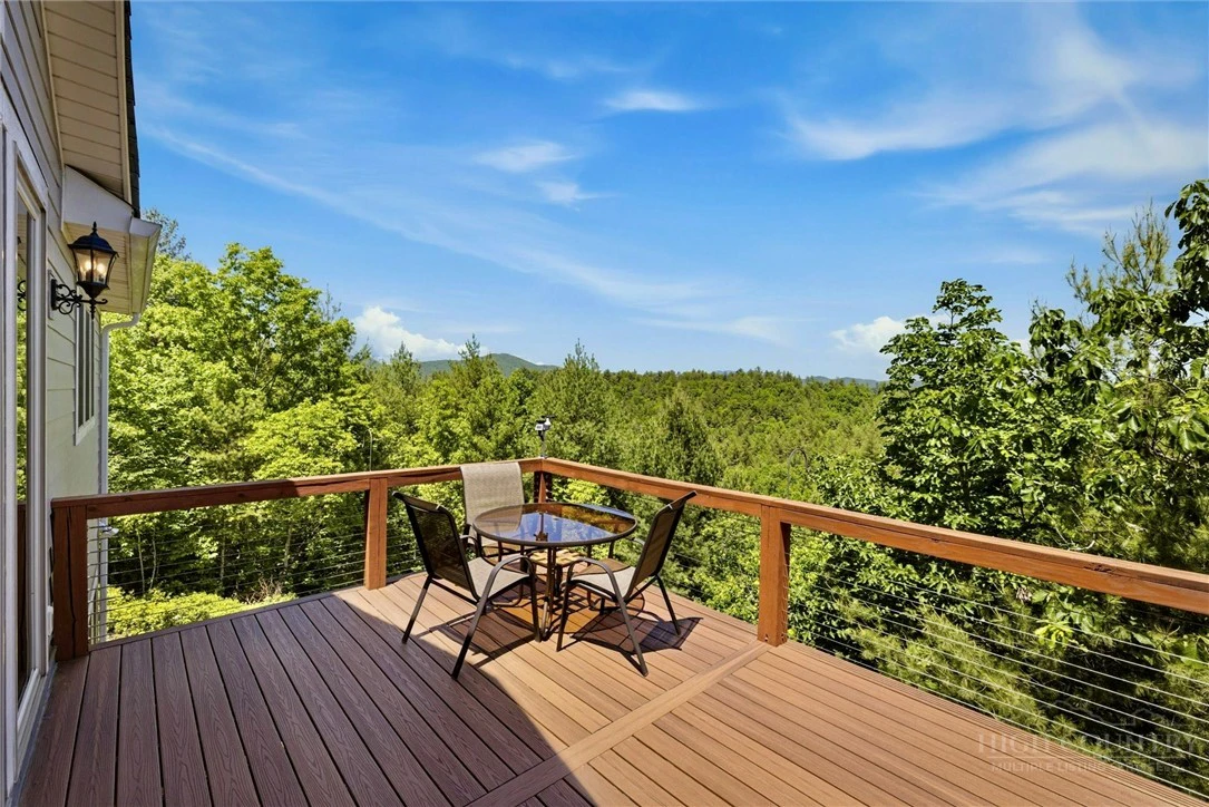 Image number 9 for the current listing