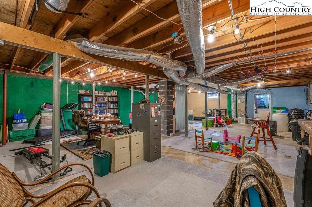 Image number 2 for the current listing