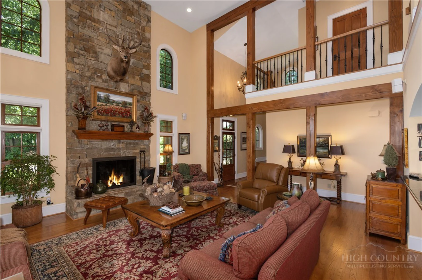 Image number 19 for the current listing