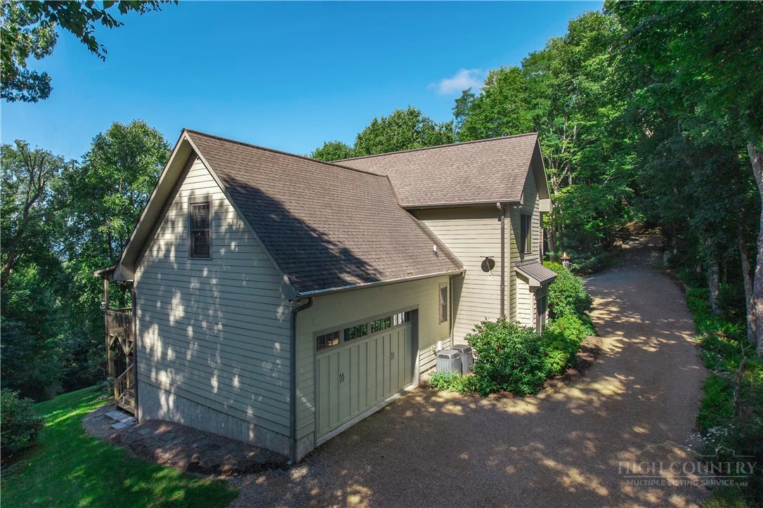 Image number 6 for the current listing