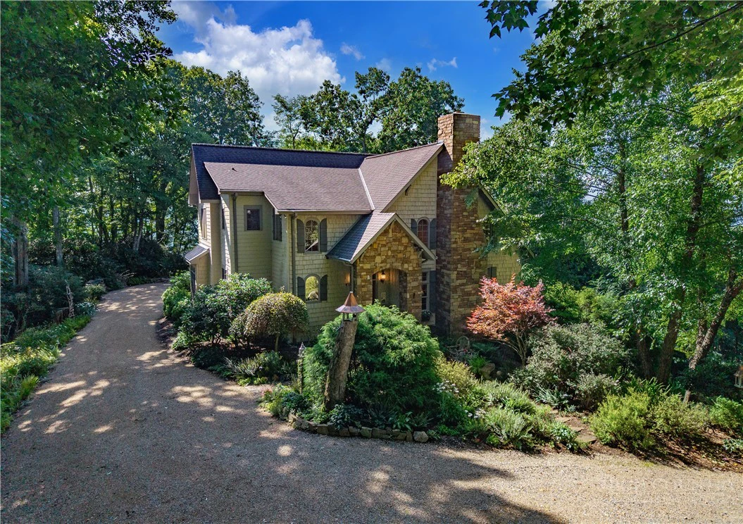 Image number 8 for the current listing
