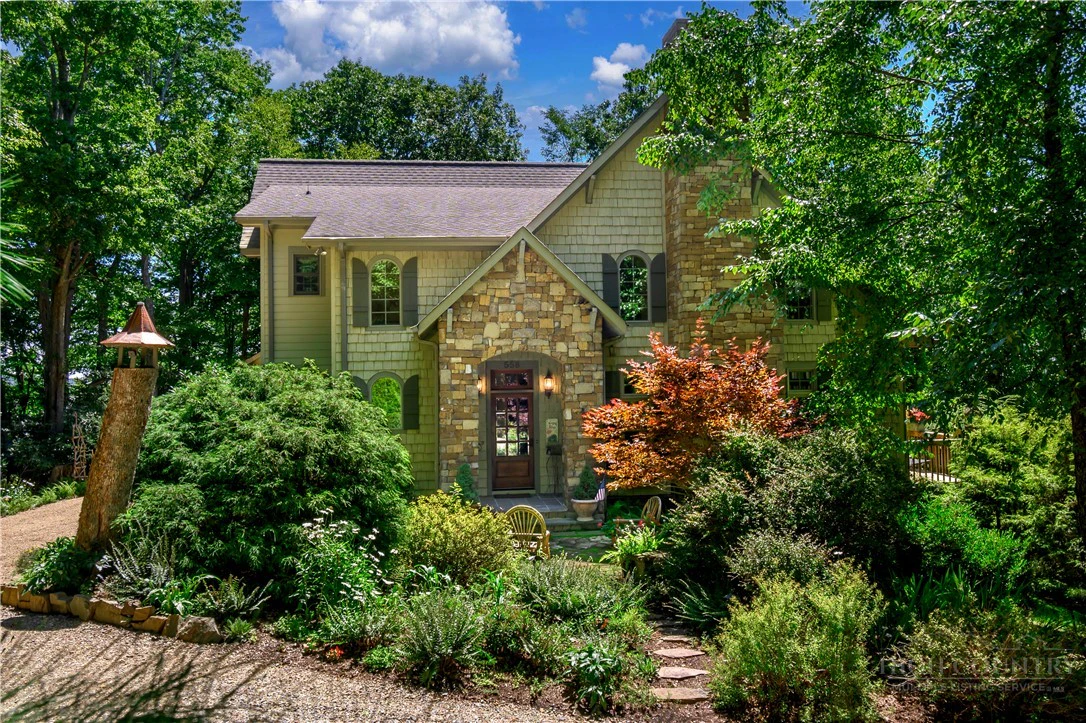 Image number 1 for the current listing