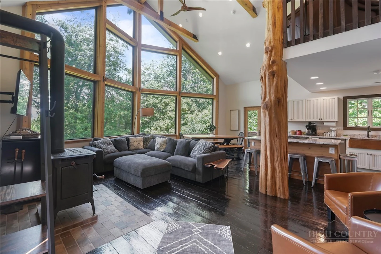 Image number 9 for the current listing