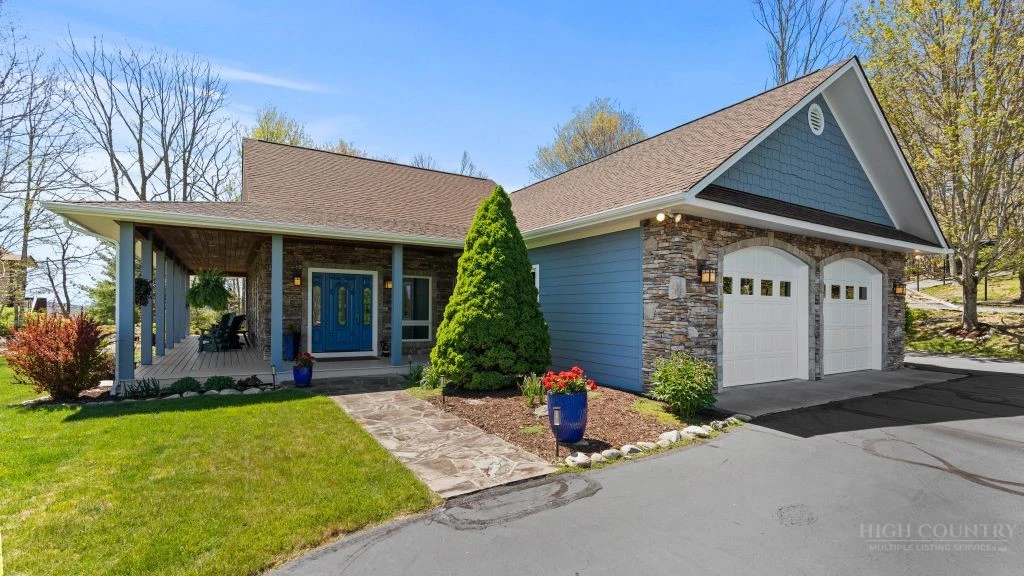 Image number 2 for the current listing