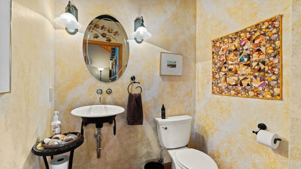 Image number 5 for the current listing