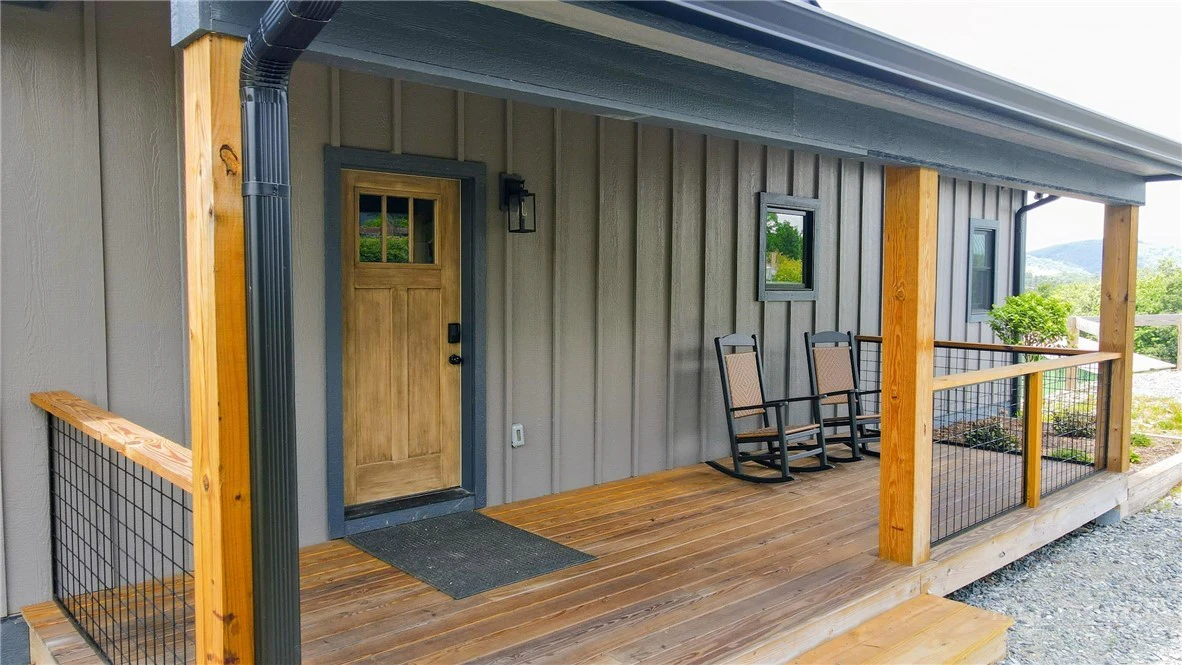 Image number 3 for the current listing