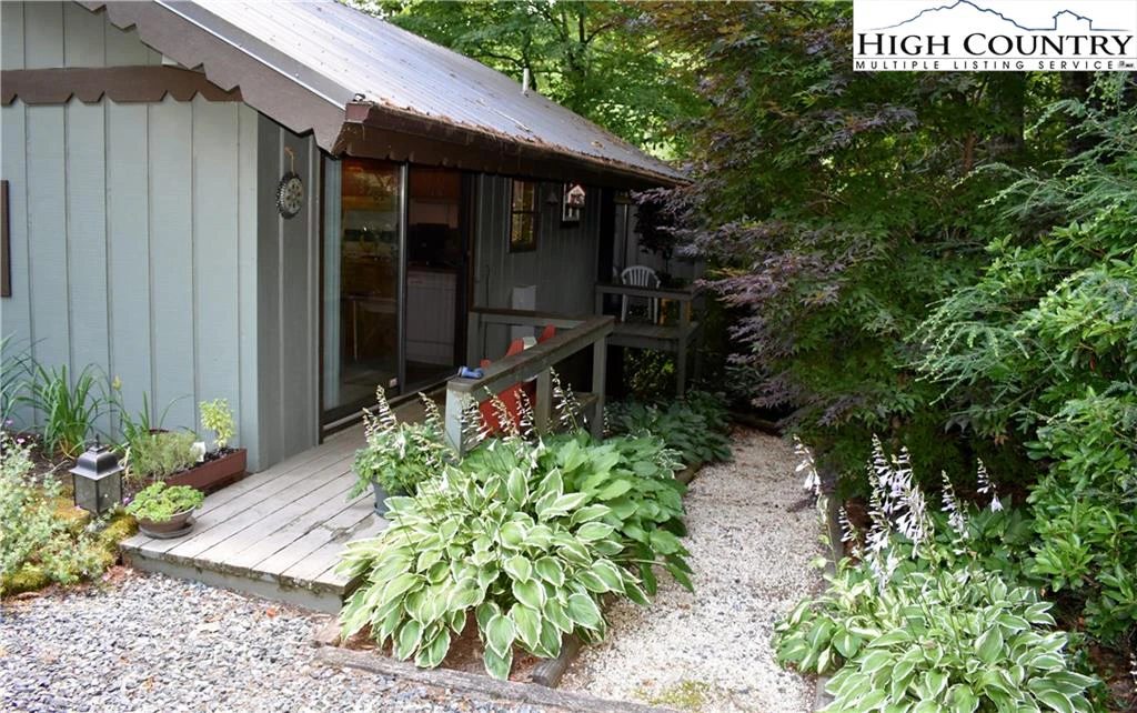 Image number 8 for the current listing