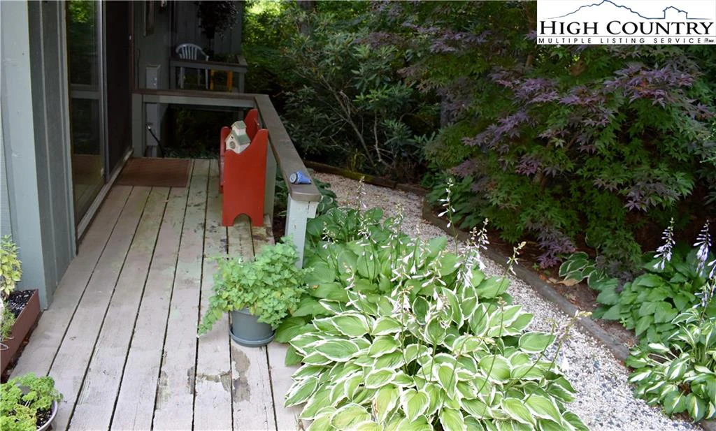 Image number 7 for the current listing