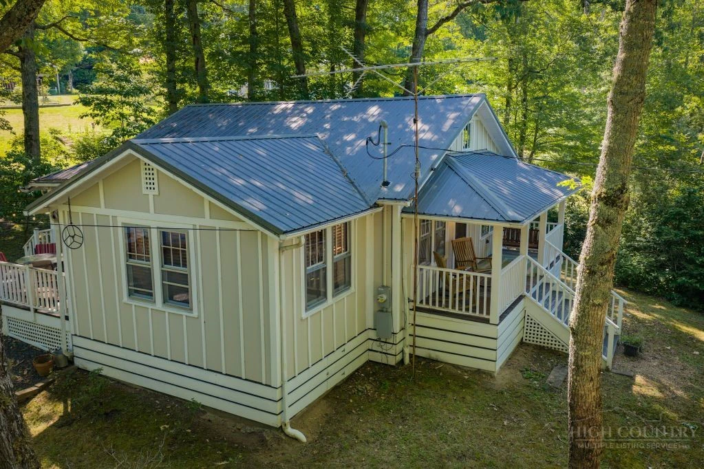 Image number 2 for the current listing