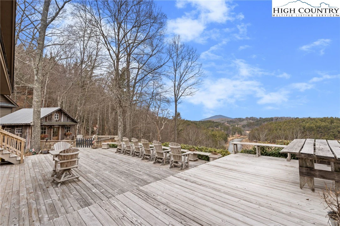Image number 13 for the current listing
