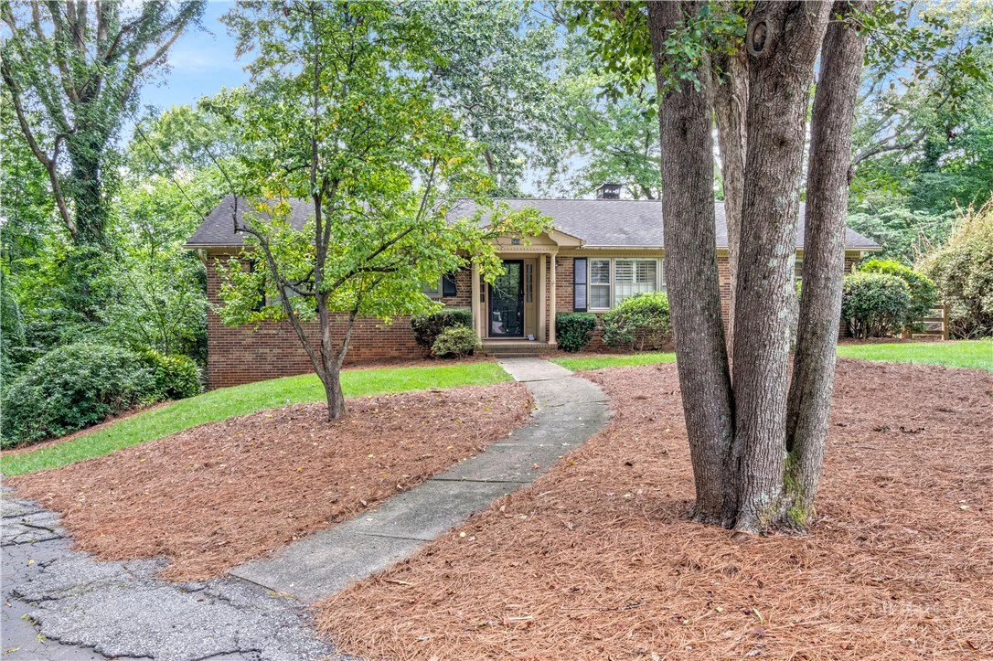 Image number 4 for the current listing