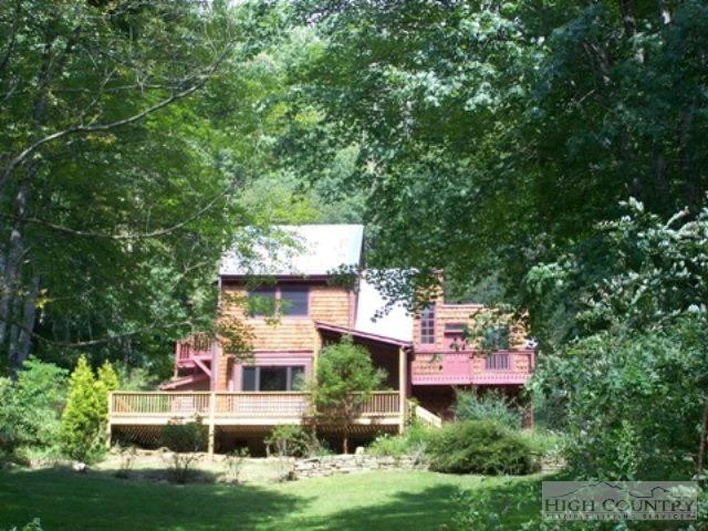 Image number 1 for the current listing