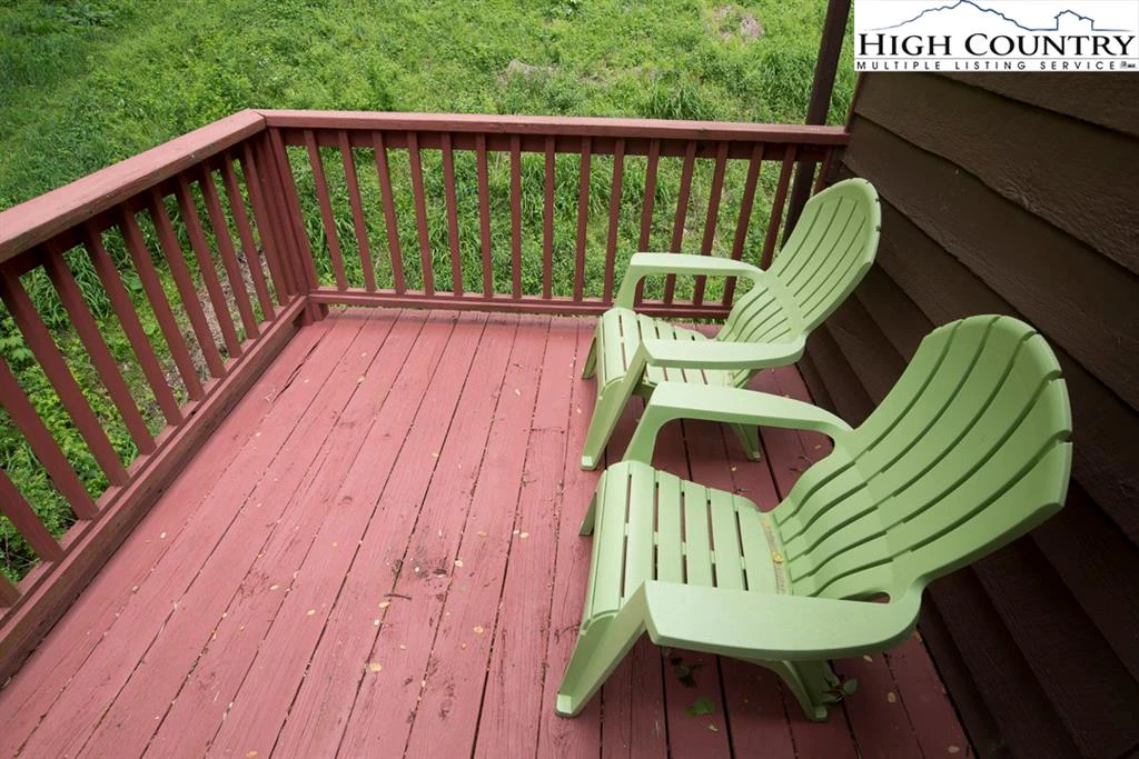 Image number 11 for the current listing