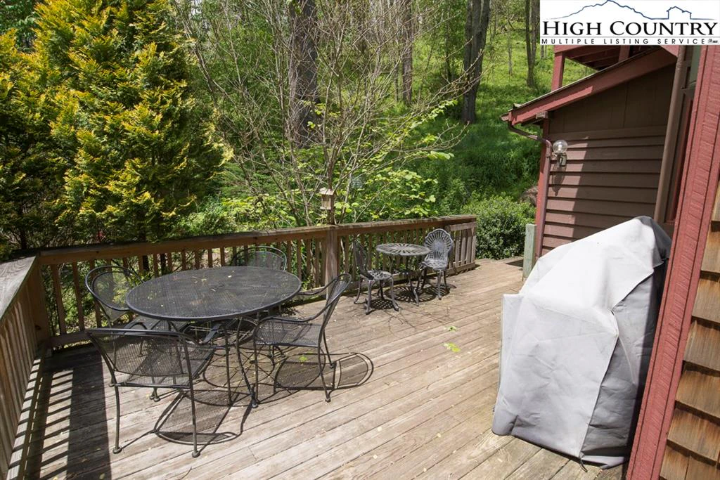 Image number 5 for the current listing