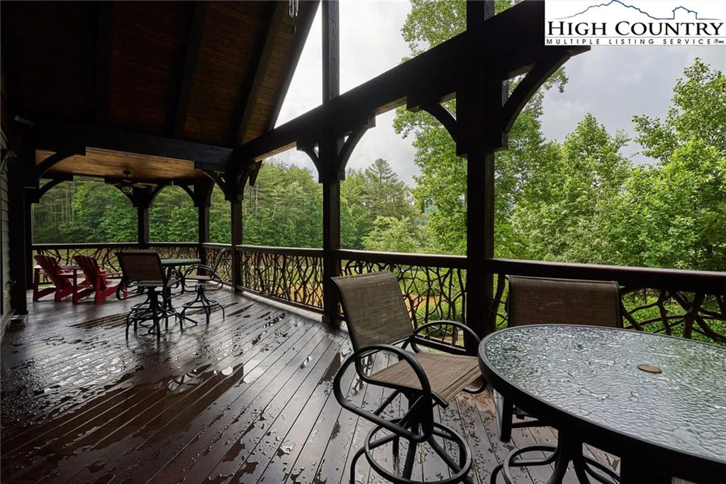 Image number 8 for the current listing