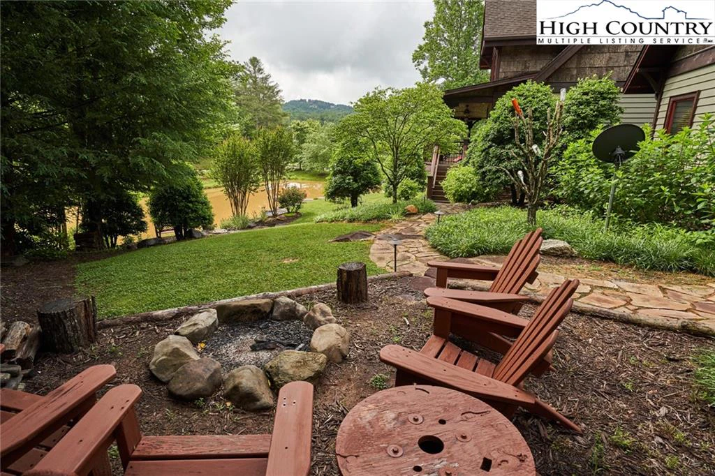 Image number 15 for the current listing
