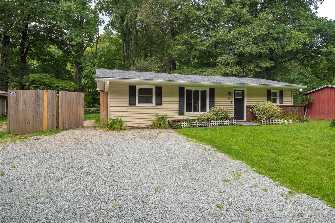 Image number 1 for the current listing