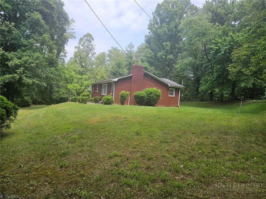 Image number 16 for the current listing