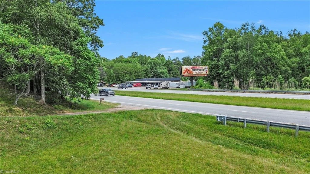 Image number 2 for the current listing