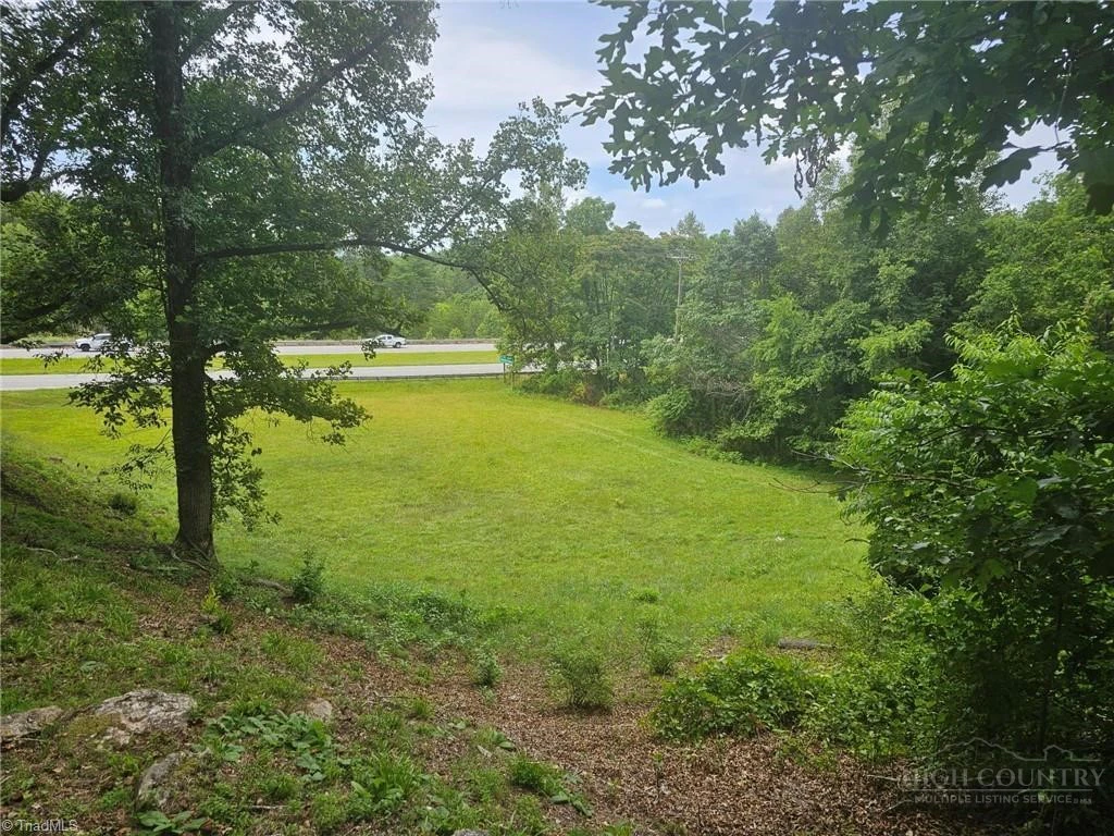 Image number 5 for the current listing