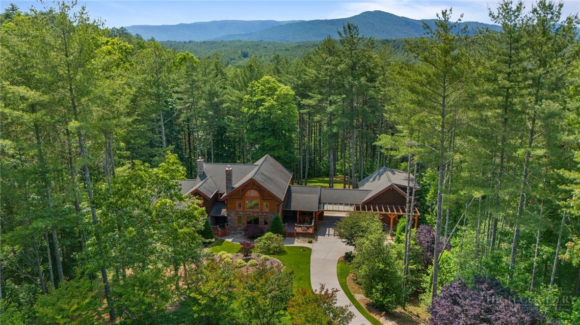 Image number 2 for the current listing