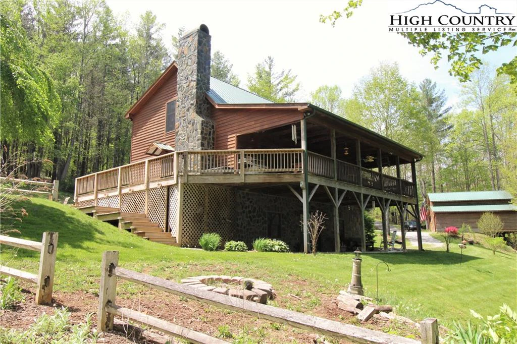 Image number 1 for the current listing