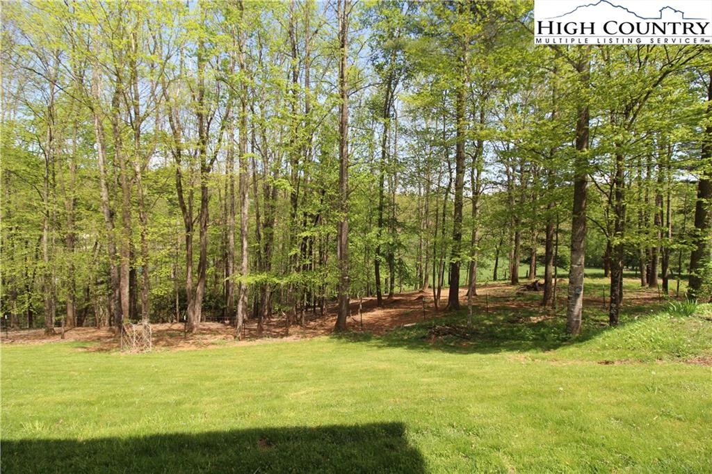 Image number 9 for the current listing