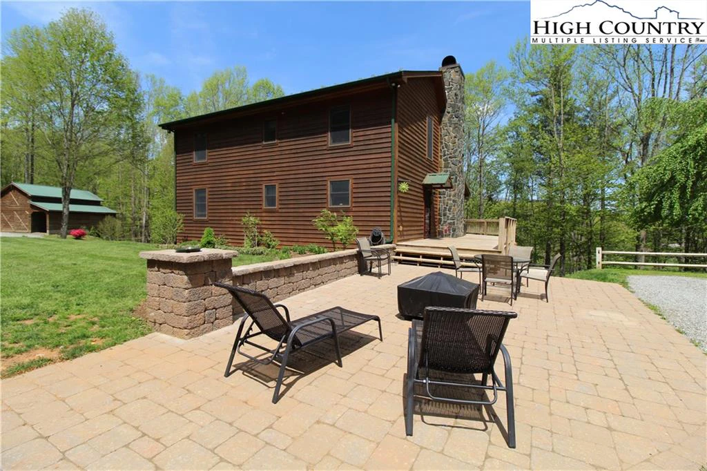 Image number 18 for the current listing