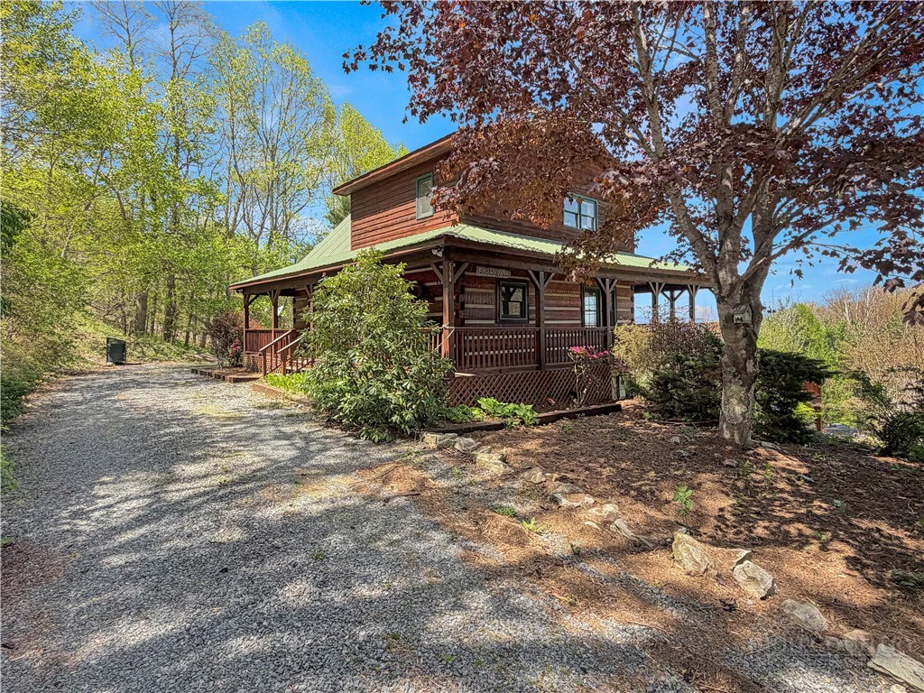 Image number 1 for the current listing