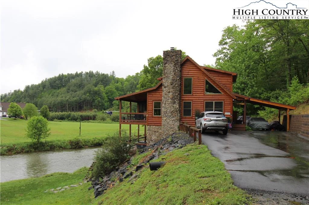 Image number 1 for the current listing