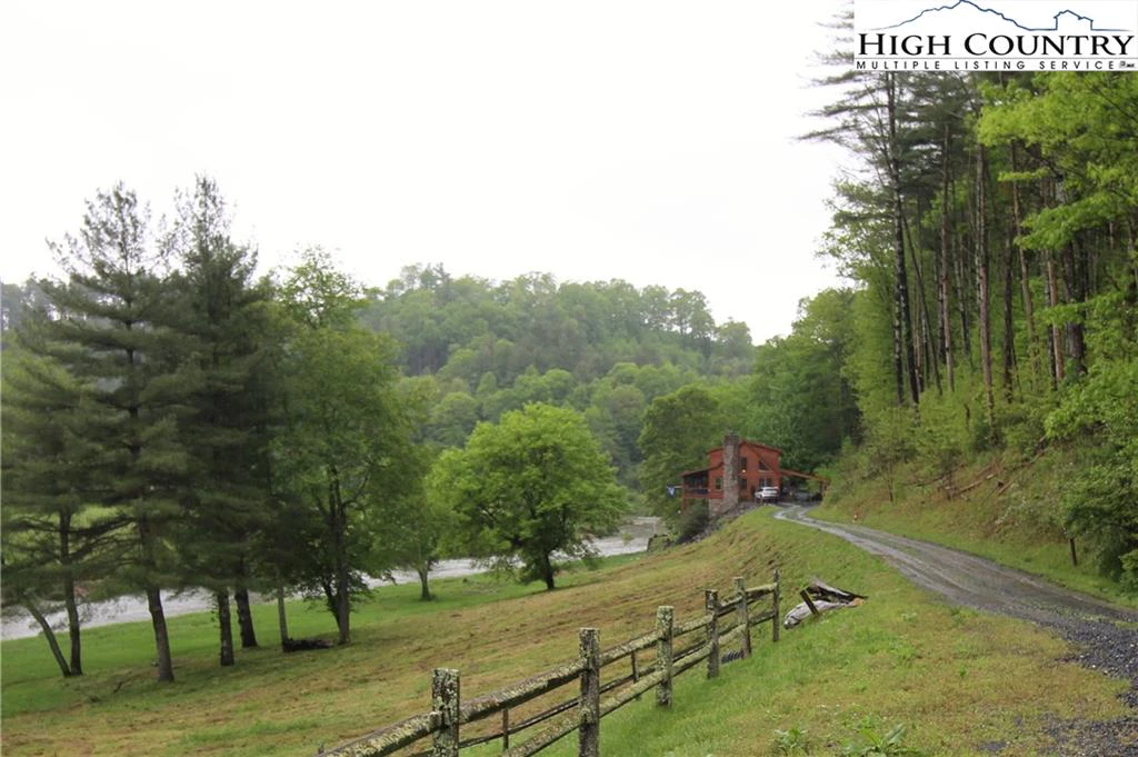 Image number 16 for the current listing