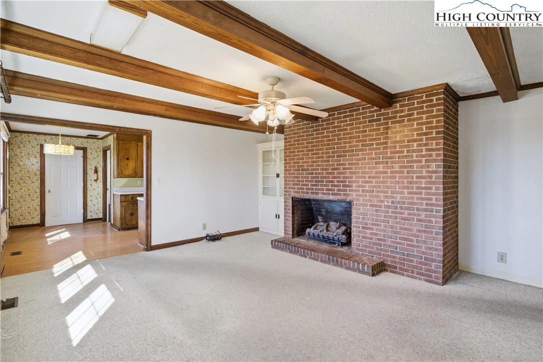 Image number 10 for the current listing