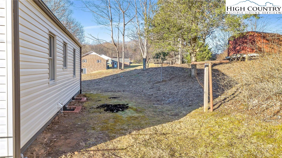 Image number 20 for the current listing
