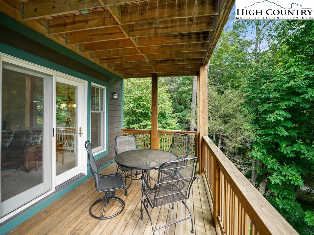 Image number 12 for the current listing