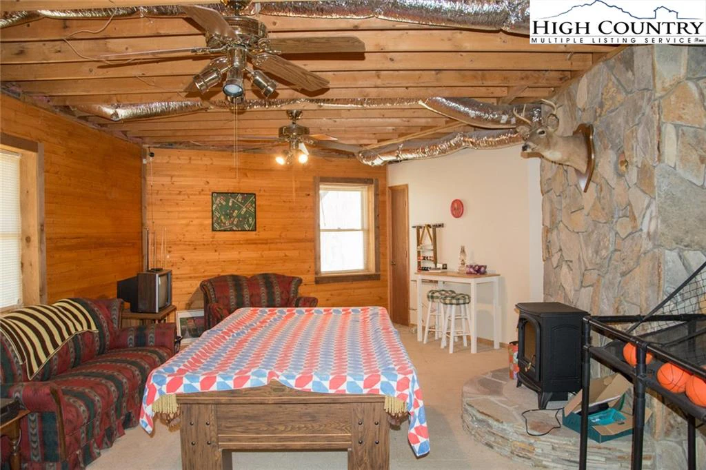 Image number 9 for the current listing