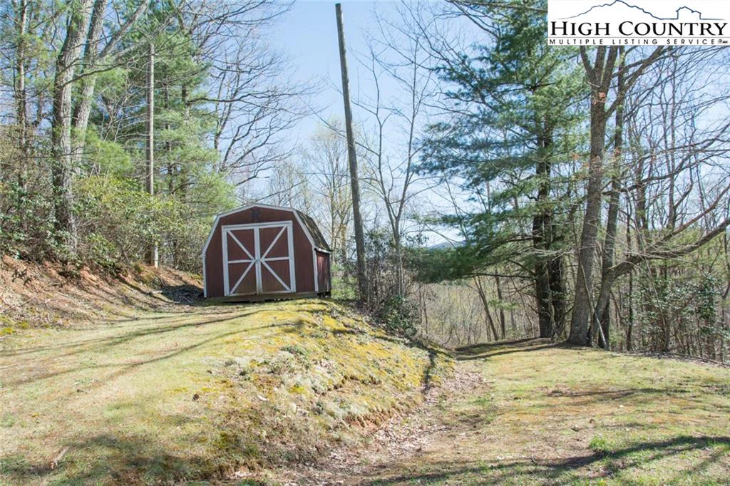 Image number 4 for the current listing