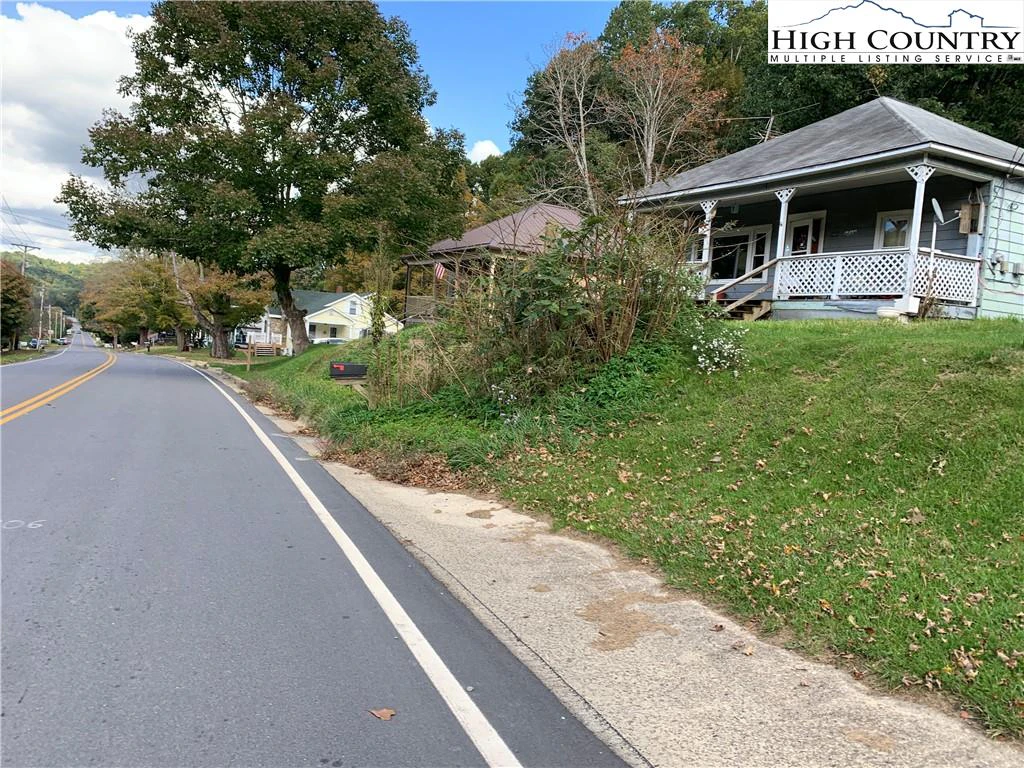 Image number 3 for the current listing